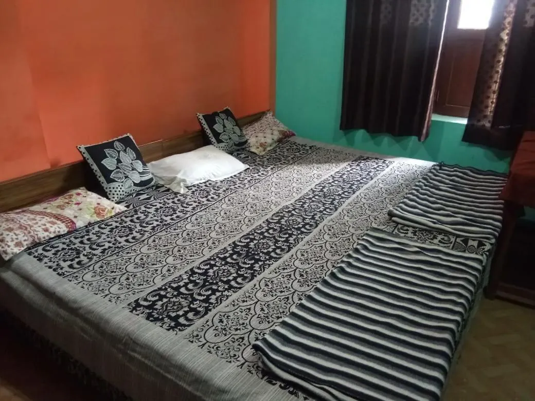 Maa Vaishno Guest House Varanasi
