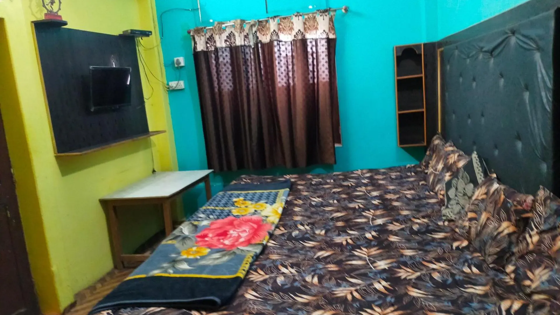 Maa Vaishno Guest House Varanasi