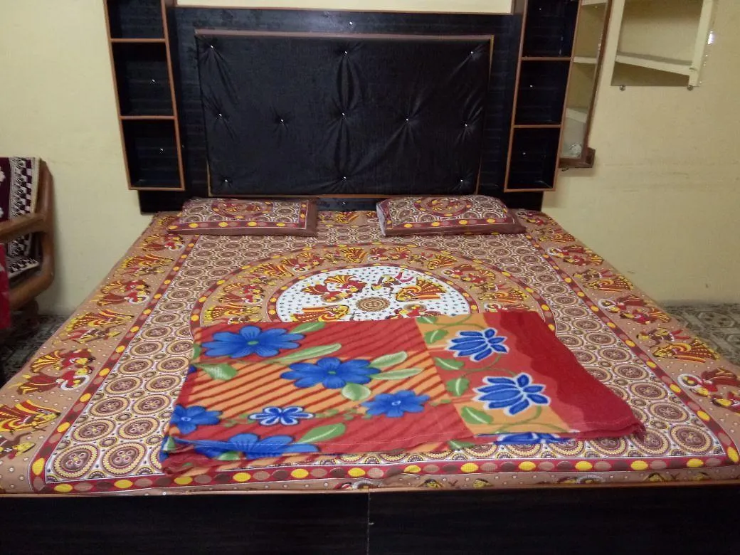 Maa Vaishno Guest House Varanasi
